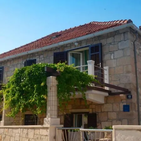 Luxury Ljilja Near The Beach Postira