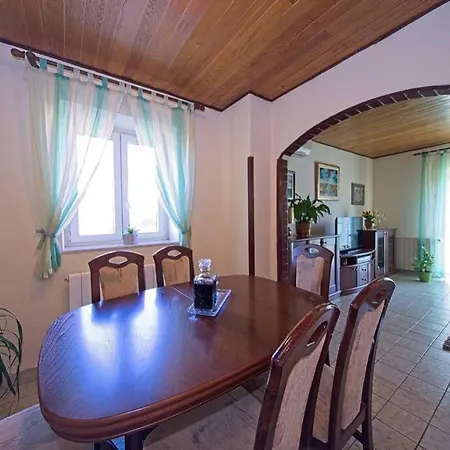 Luxury Ljilja Near The Beach Postira