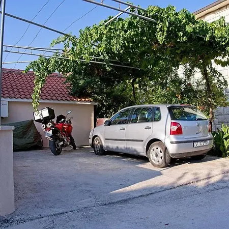Luxury Ljilja Near The Beach Postira